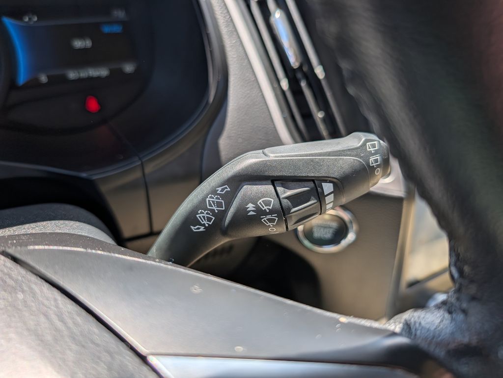 2022 Ford Edge SEL - Photo 23