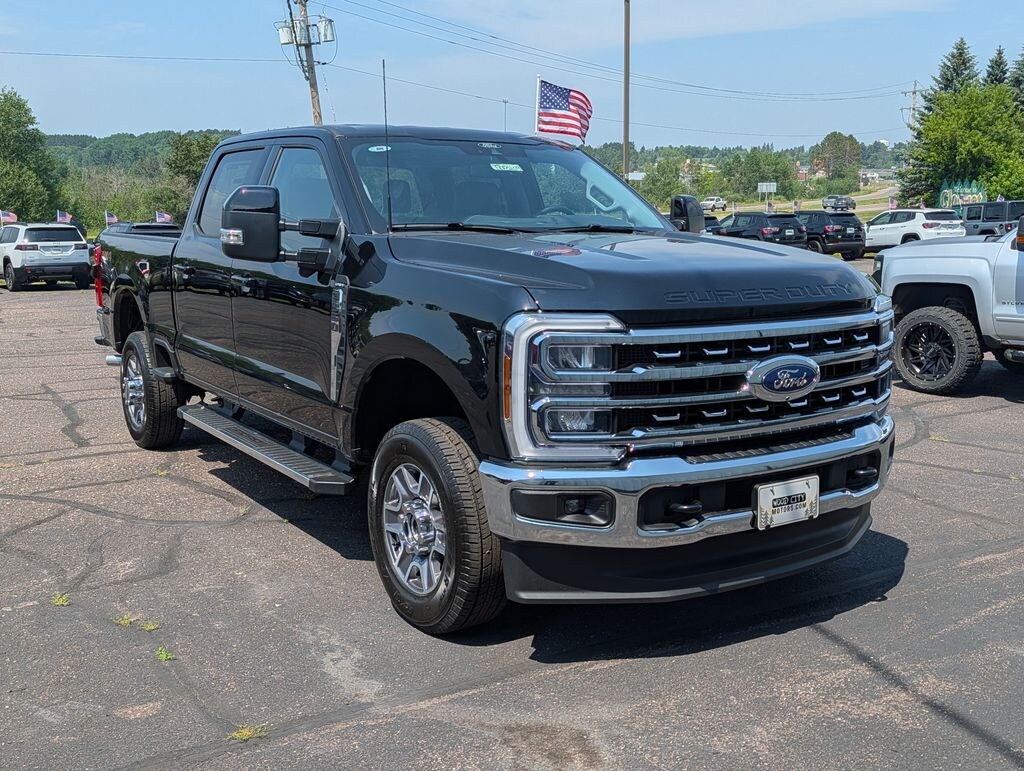 New 2026 Ford Super Duty F-350® Lariat® TRUCK