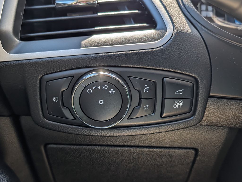 2022 Ford Edge SEL - Photo 25