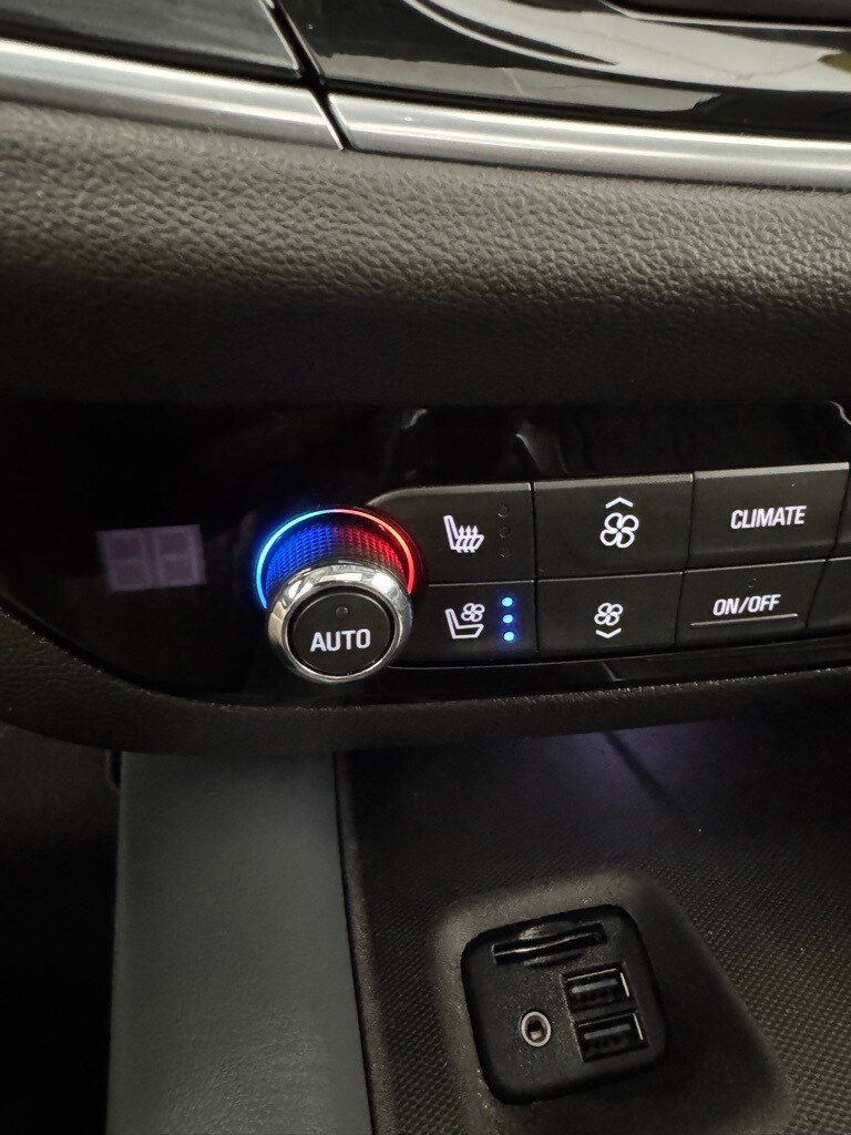 2021 Buick Enclave Premium photo 4