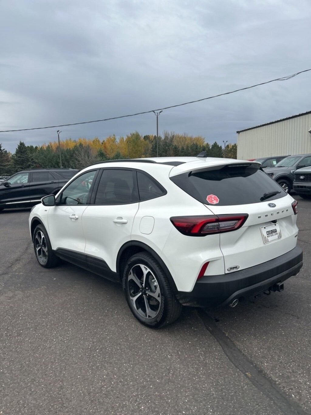 New 2025 Ford Escape Hybrid ST-Line Select SUV