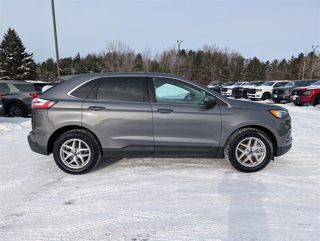 Used 2024 Ford Edge SEL SUV