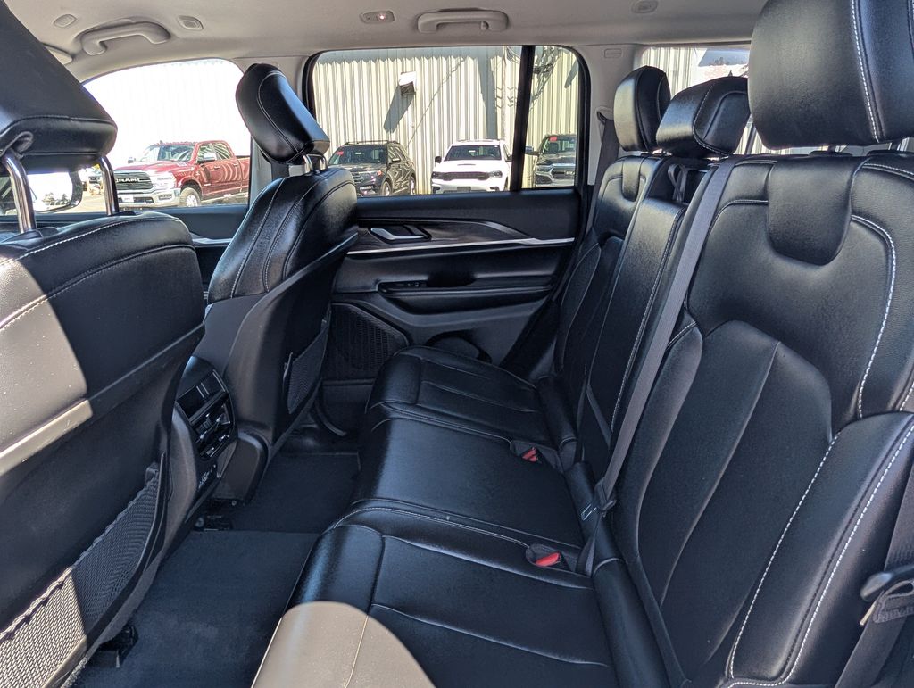 2023 Jeep Grand Cherokee Limited - Photo 12
