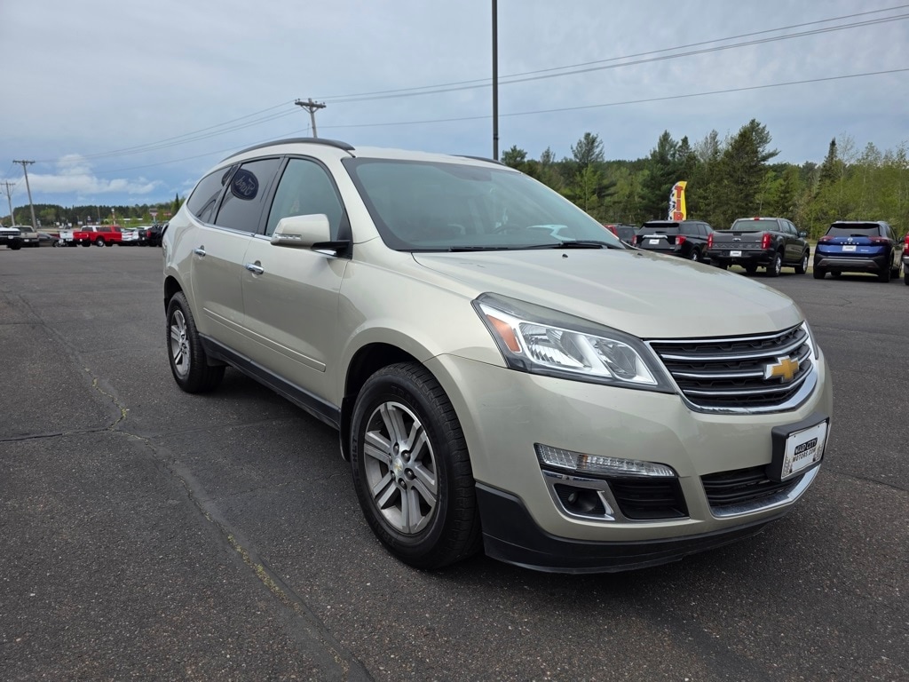 Used 2015 Chevrolet Traverse 1LT with VIN 1GNKVGKD5FJ244031 for sale in Cloquet, Minnesota