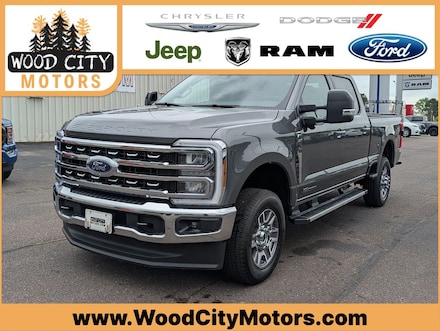 2026 Ford Super Duty F-350&reg; Lariat&reg; TRUCK