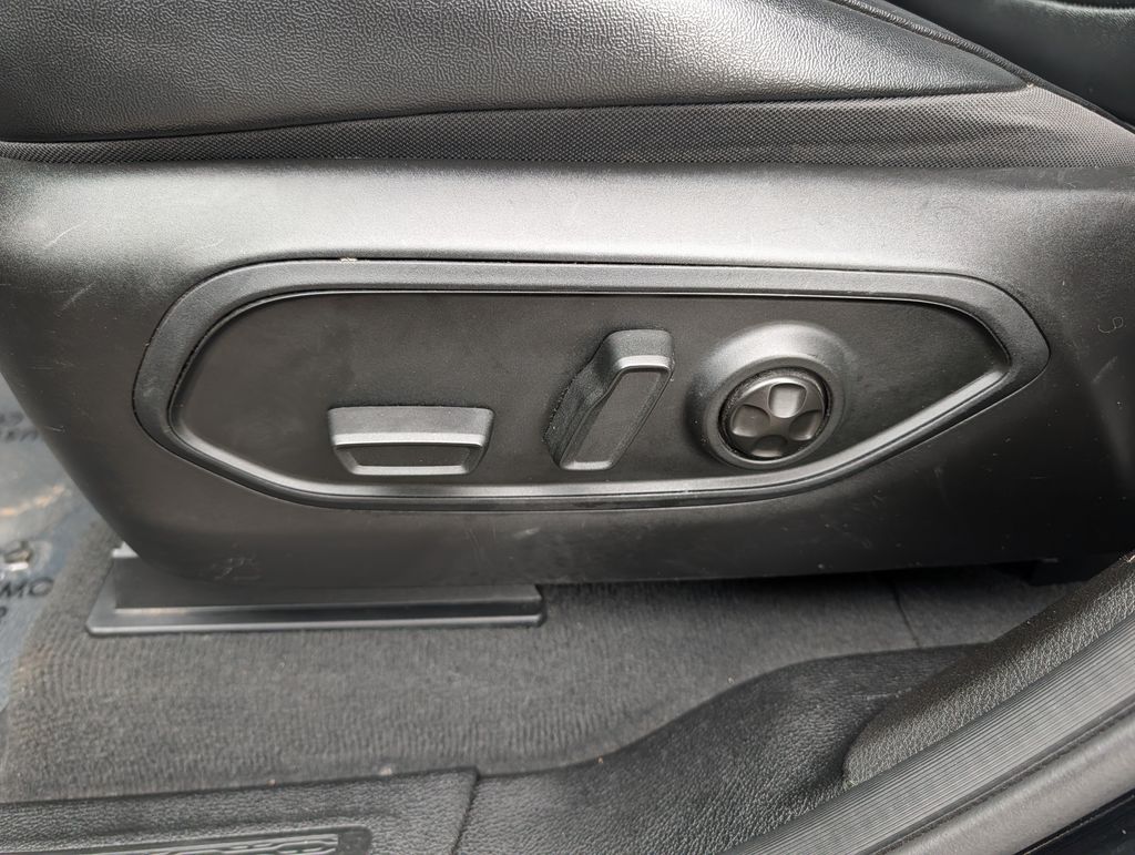2023 Jeep Grand Cherokee Limited - Photo 13