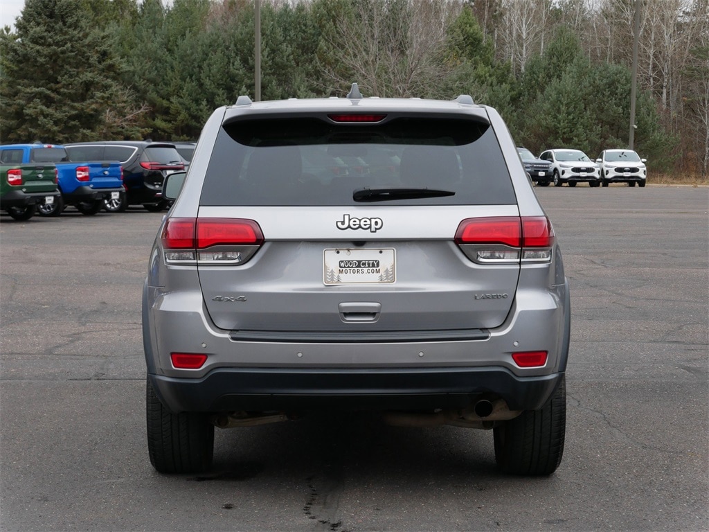 Used 2021 Jeep Grand Cherokee Laredo SUV