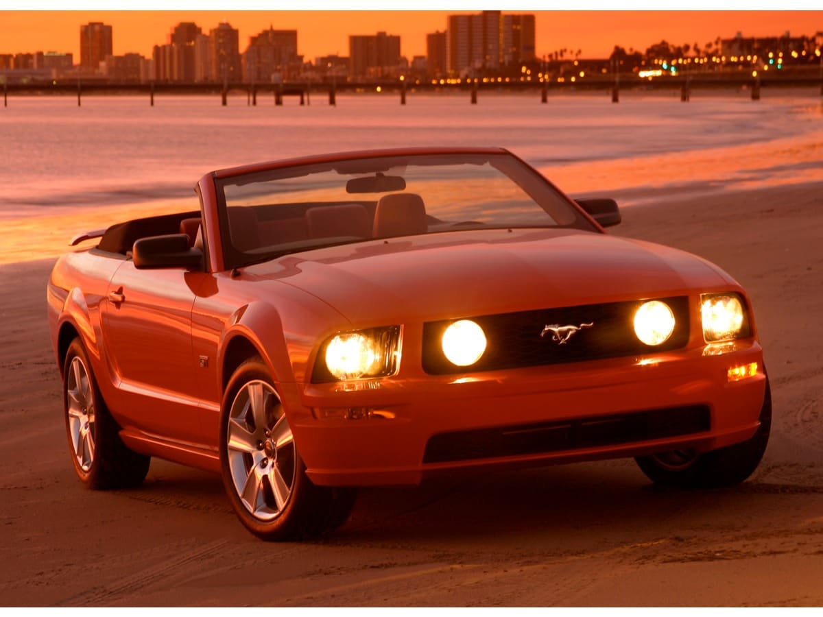 2006 Ford Mustang GT Premium's photo