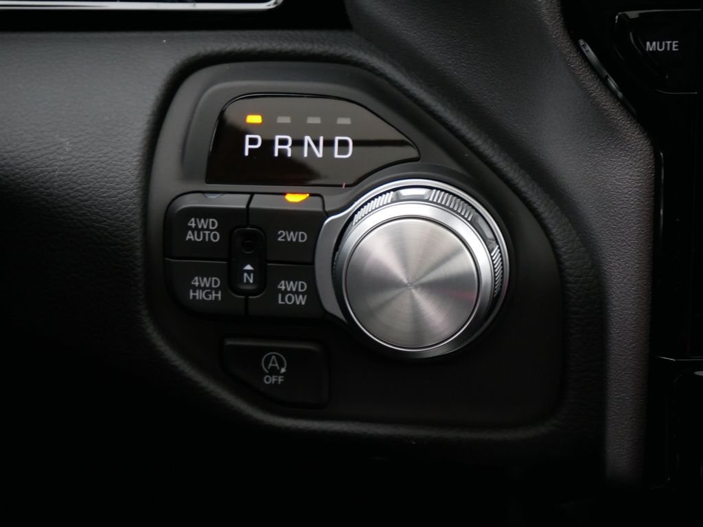 2026 RAM 1500 Laramie - Photo 12