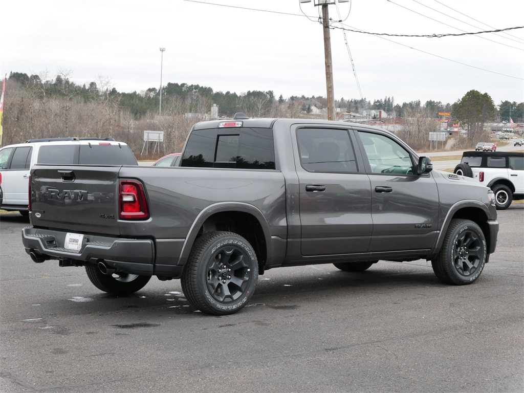 New 2026 Ram 1500 BIG HORN CREW CAB 4X4 5'7 BOX Pickup