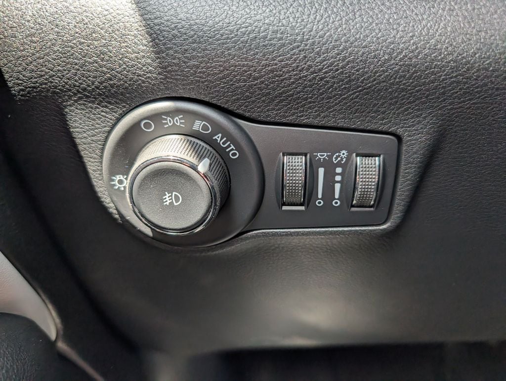 2026 Jeep Compass Limited - Photo 16