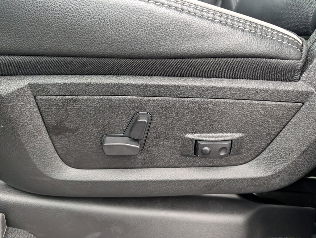 2026 RAM 2500 Laramie - Photo 9