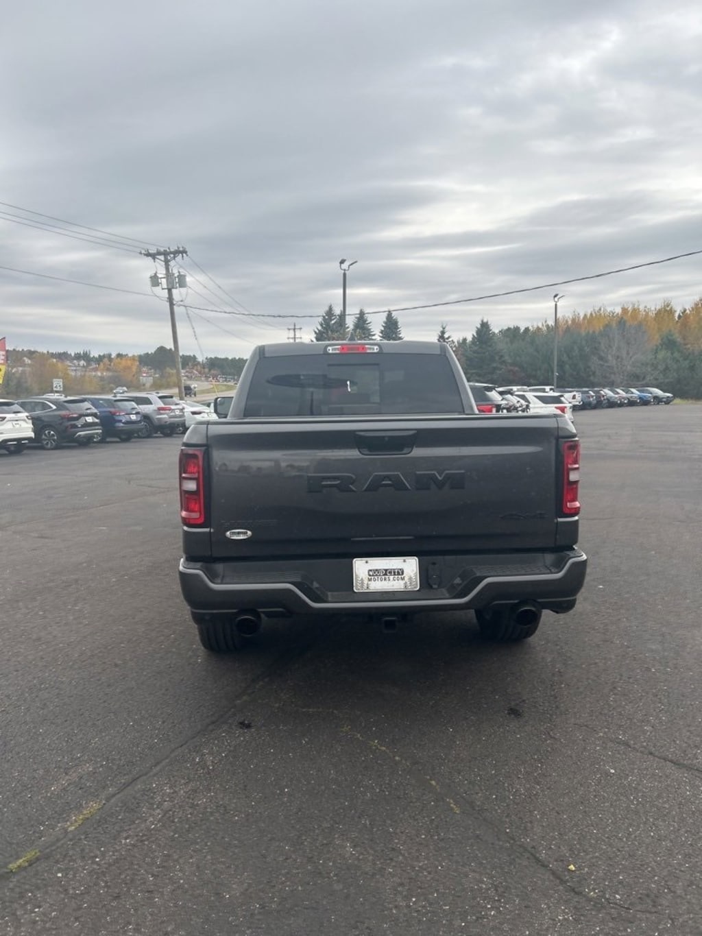 New 2026 Ram 1500 LARAMIE CREW CAB 4X4 5'7 BOX Pickup