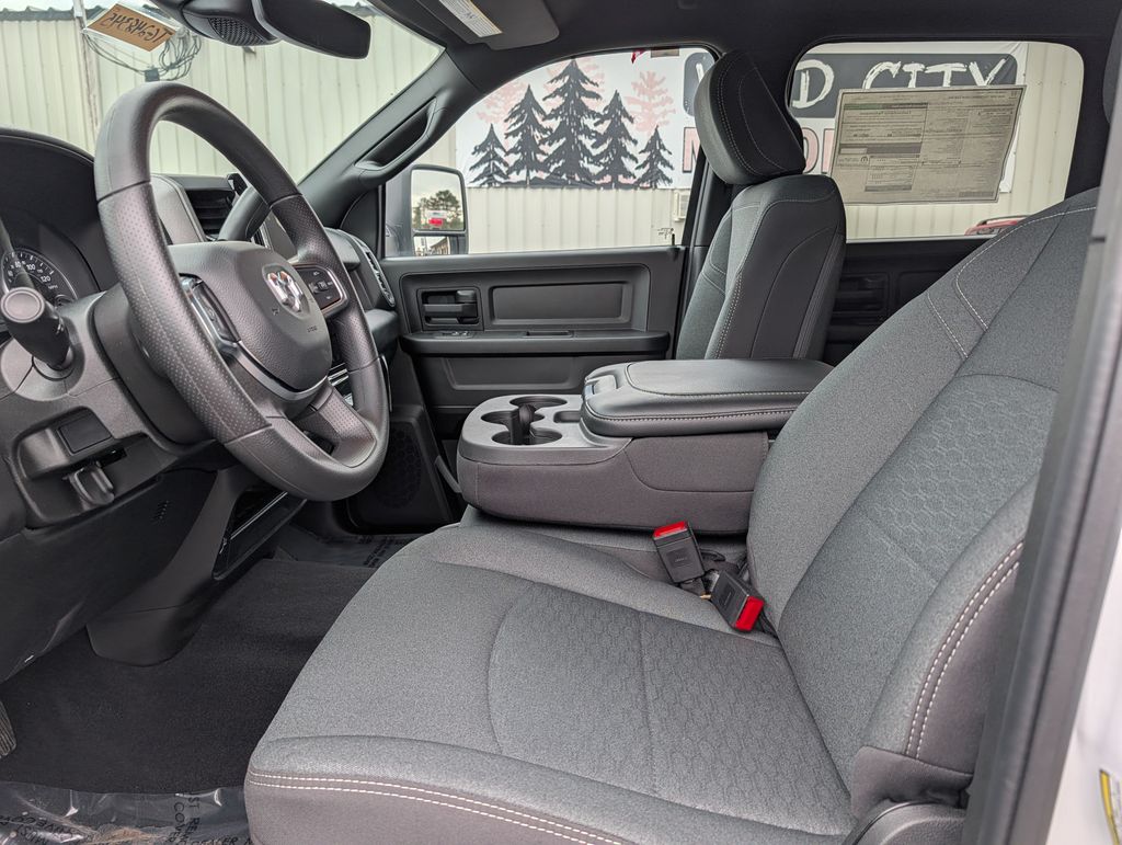 2026 RAM 2500 Tradesman - Photo 7