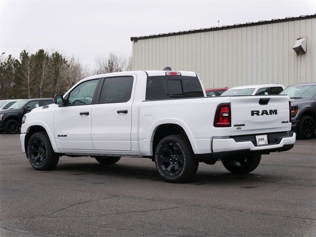New 2025 Ram 1500 BIG HORN CREW CAB 4X4 5'7 BOX Pickup