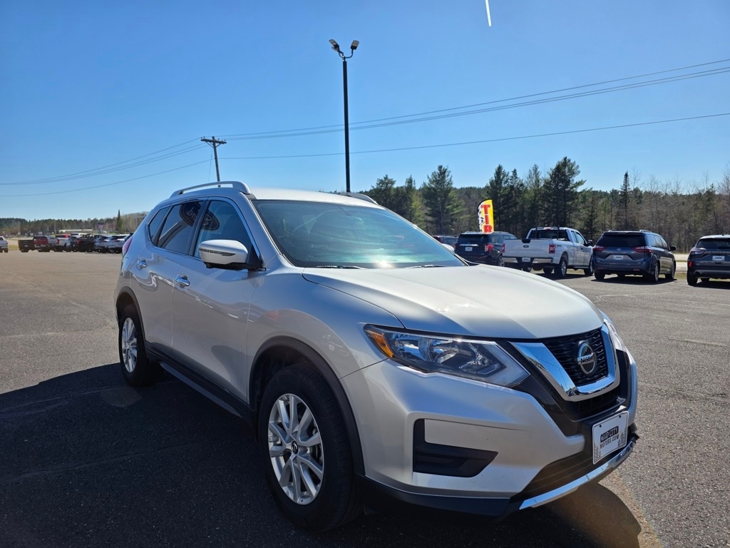 Used 2018 Nissan Rogue SV with VIN KNMAT2MV4JP521924 for sale in Cloquet, Minnesota