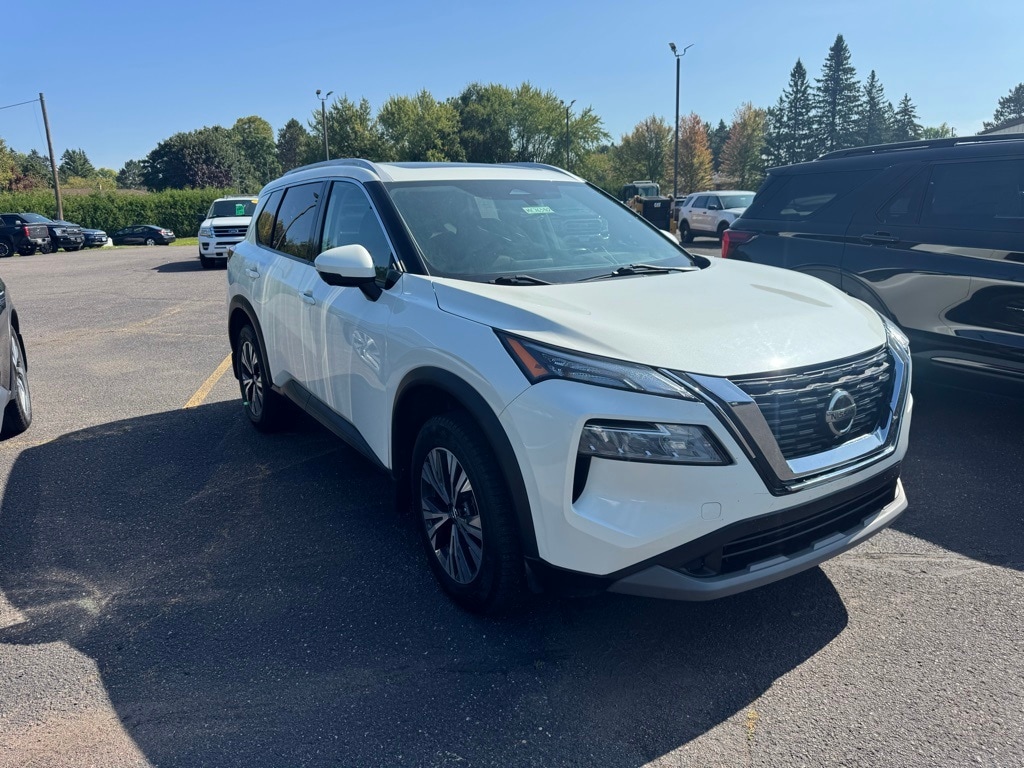 Used 2021 Nissan Rogue SV with VIN 5N1AT3BB8MC763962 for sale in Cloquet, Minnesota