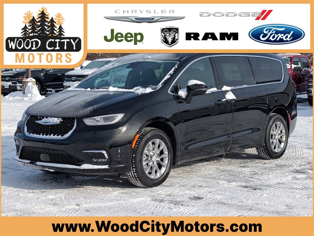 2026 Chrysler Pacifica Select's photo