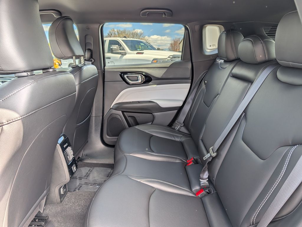 2026 Jeep Compass Limited - Photo 8