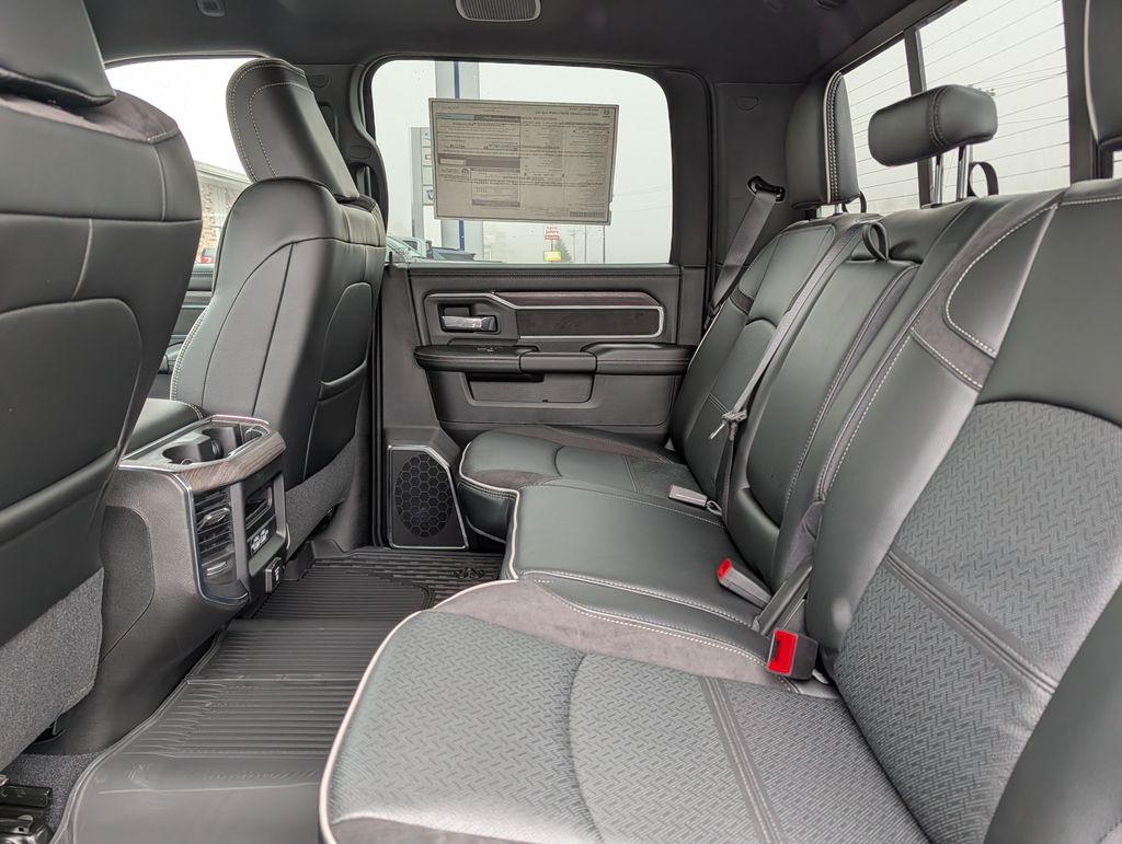 2026 RAM 2500 Laramie - Photo 8