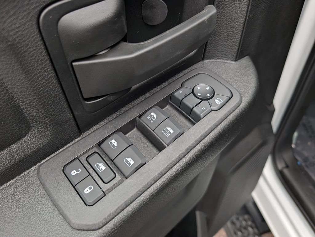 2026 RAM 2500 Tradesman - Photo 9