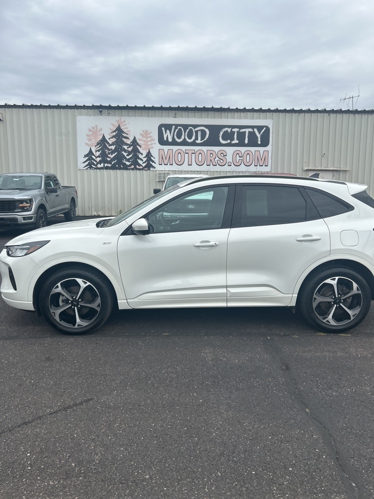 Used 2023 Ford Escape ST-Line Select with VIN 1FMCU9NA1PUA77689 for sale in Cloquet, Minnesota