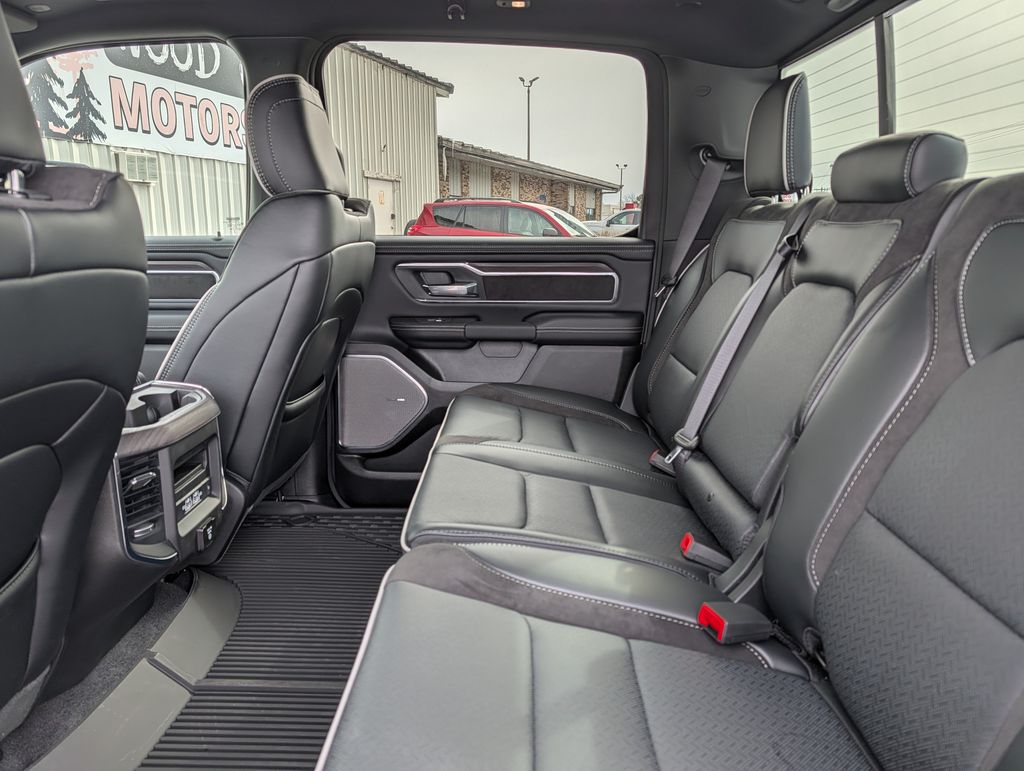 2026 RAM 1500 Laramie - Photo 8