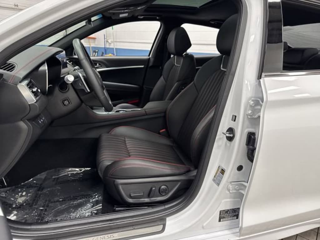 Used 2025 Genesis G70 2.5T Sedan