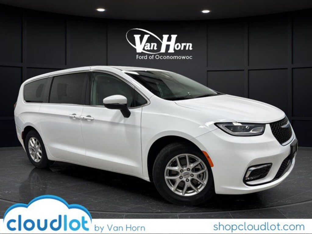 Used 2023 Chrysler Pacifica Touring L Van Passenger Van