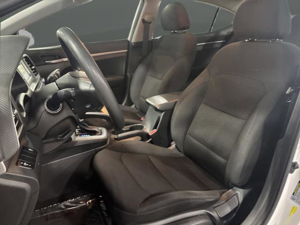 Used 2019 Hyundai Elantra SE Sedan