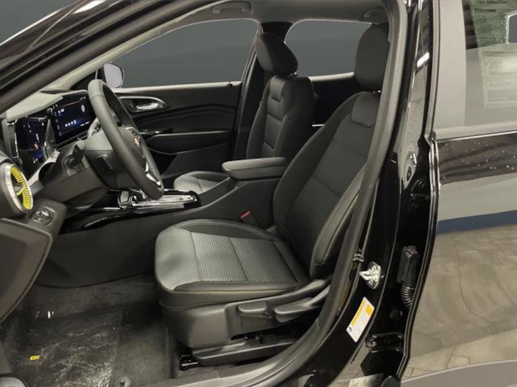 New 2026 Chevrolet Trax LT SUV