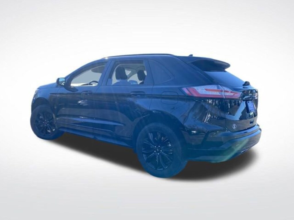 Certified 2022 Ford Edge SE SUV