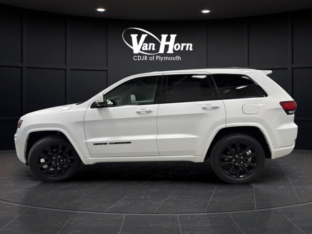 Used 2018 Jeep Grand Cherokee Altitude SUV