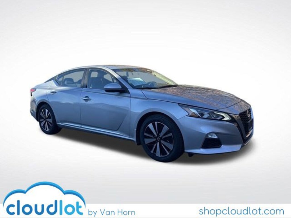 Used 2022 Nissan Altima 2.5 SV Sedan