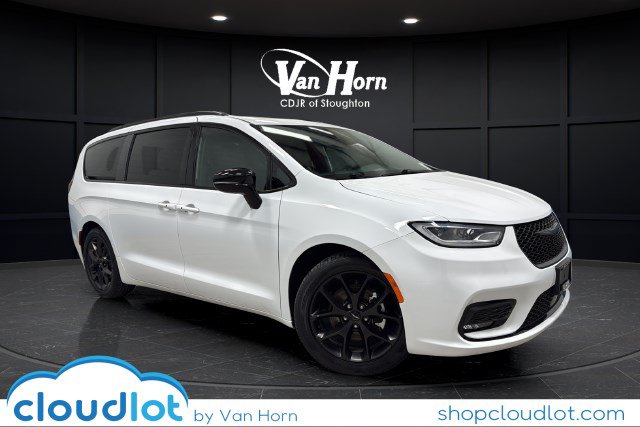 Used 2025 Chrysler Pacifica Limited Van Passenger Van