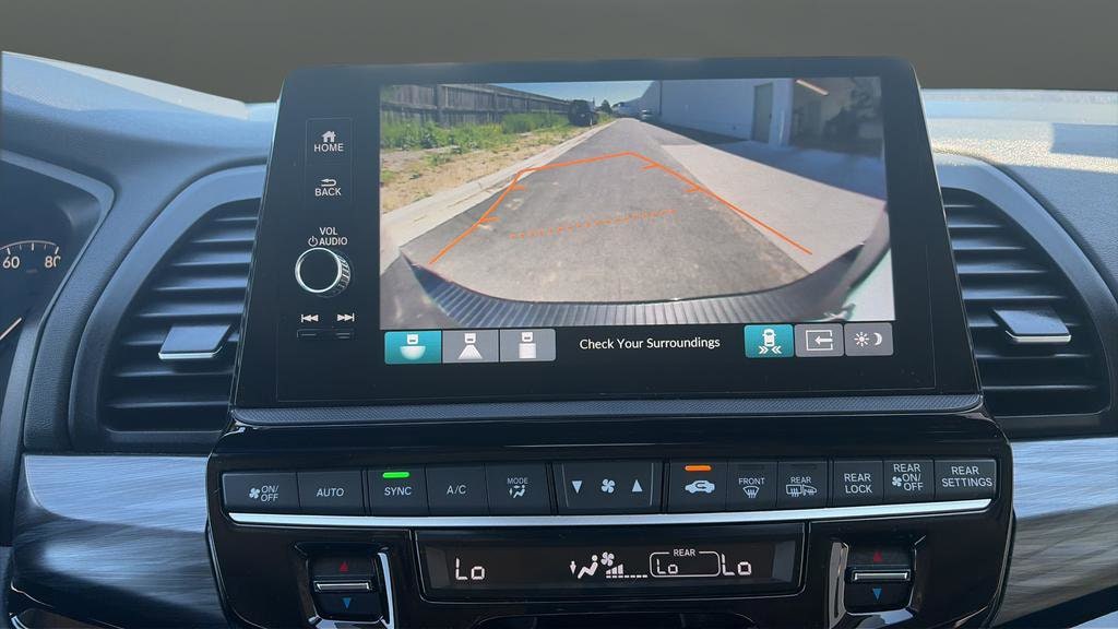 2025 Honda Odyssey Elite - Photo 14