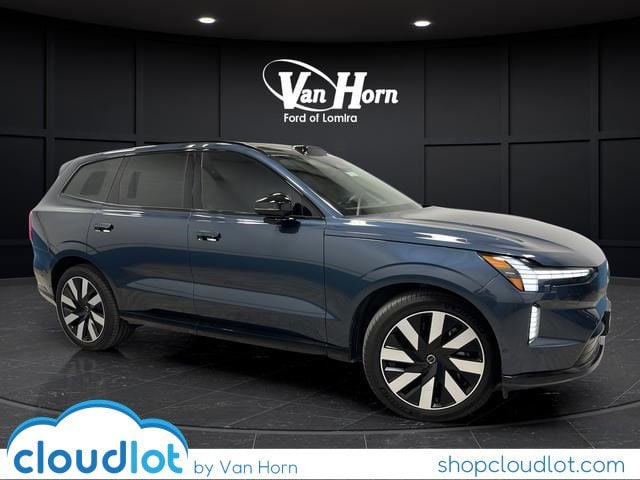 2025 Volvo EX90 Twin Motor Performance Ultra 7-Seater's photo