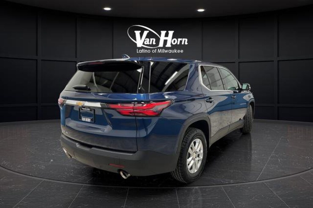 Used 2023 Chevrolet Traverse LS SUV