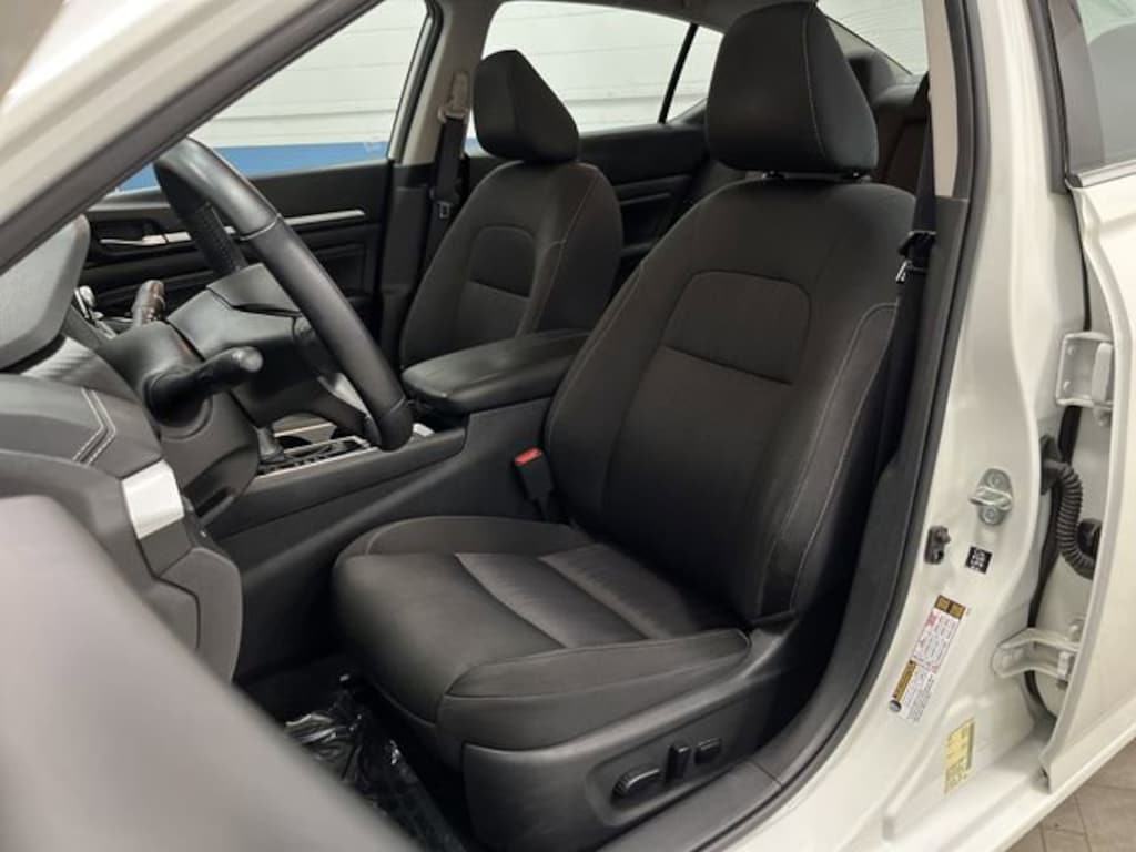 Used 2020 Nissan Altima 2.5 SV Sedan