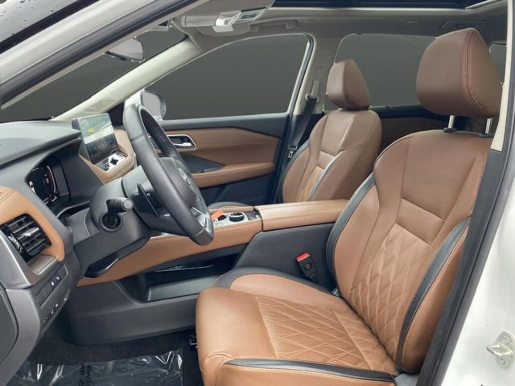 Used 2024 Nissan Rogue Platinum SUV