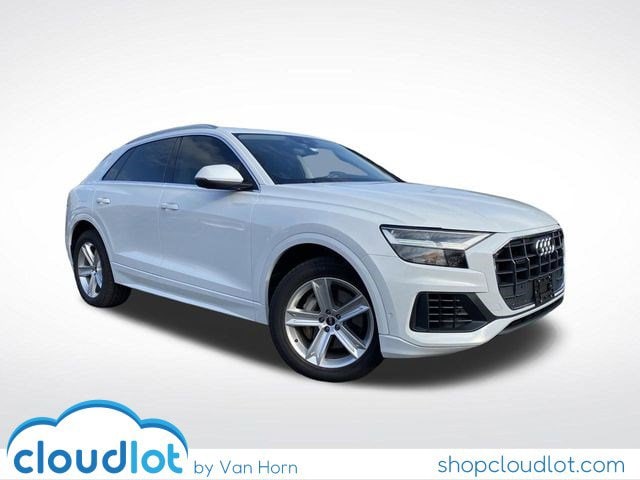 2021 Audi Q8 Premium's photo