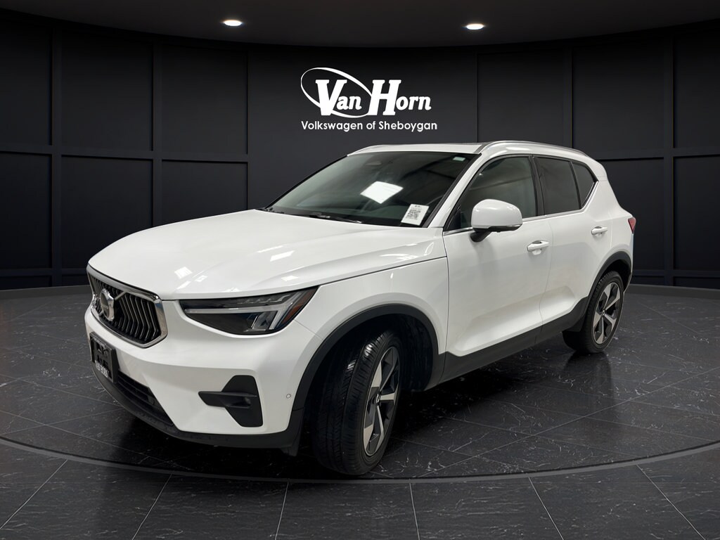 Used 2023 Volvo XC40 Plus Bright Theme SUV