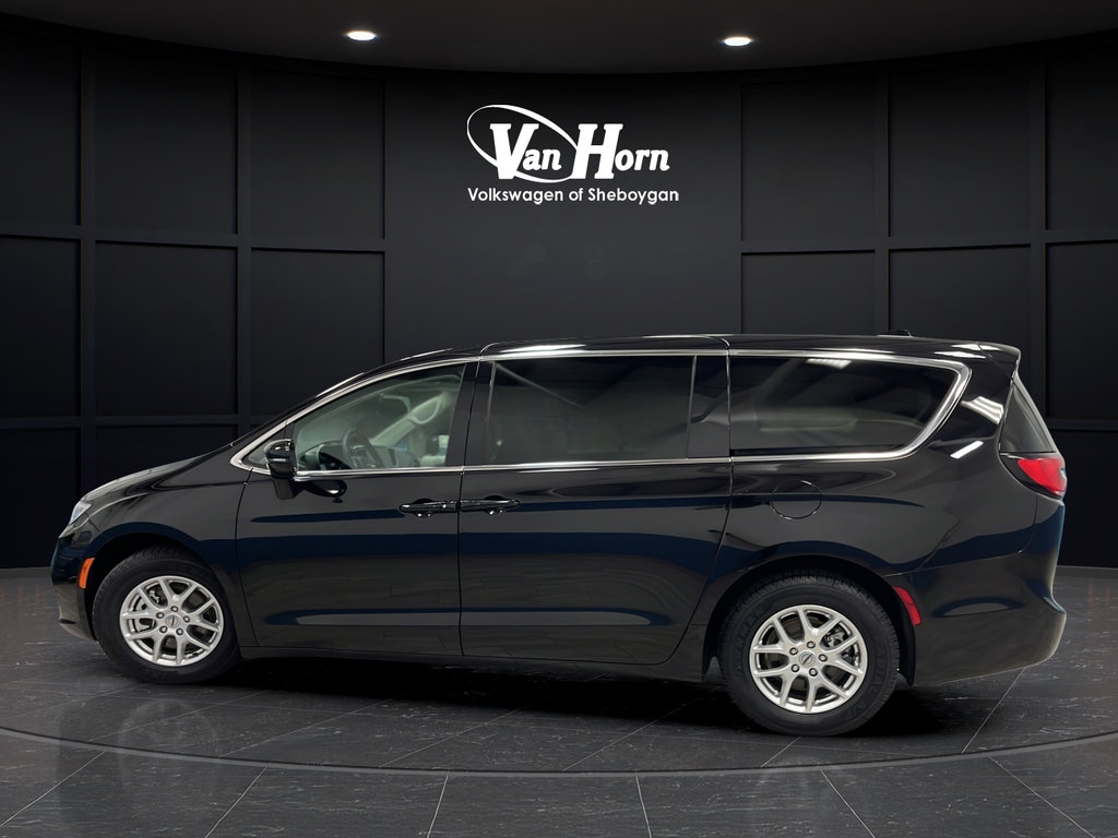 Used 2024 Chrysler Pacifica Touring L Van Passenger Van