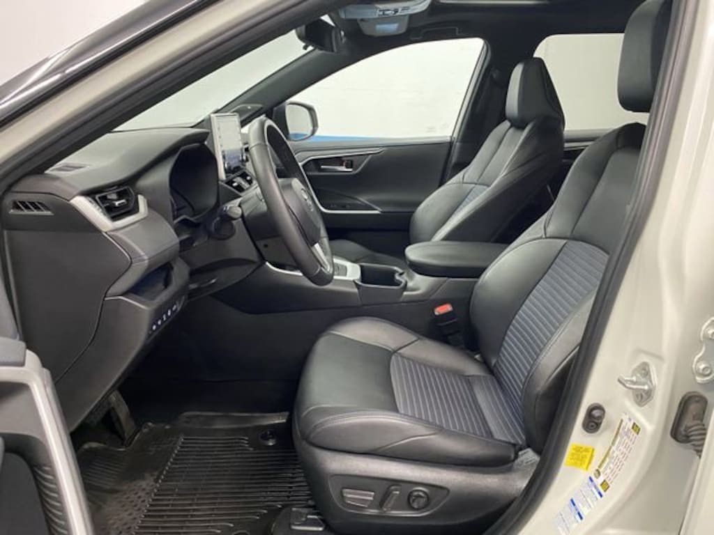 Used 2022 Toyota RAV4 Hybrid XSE SUV