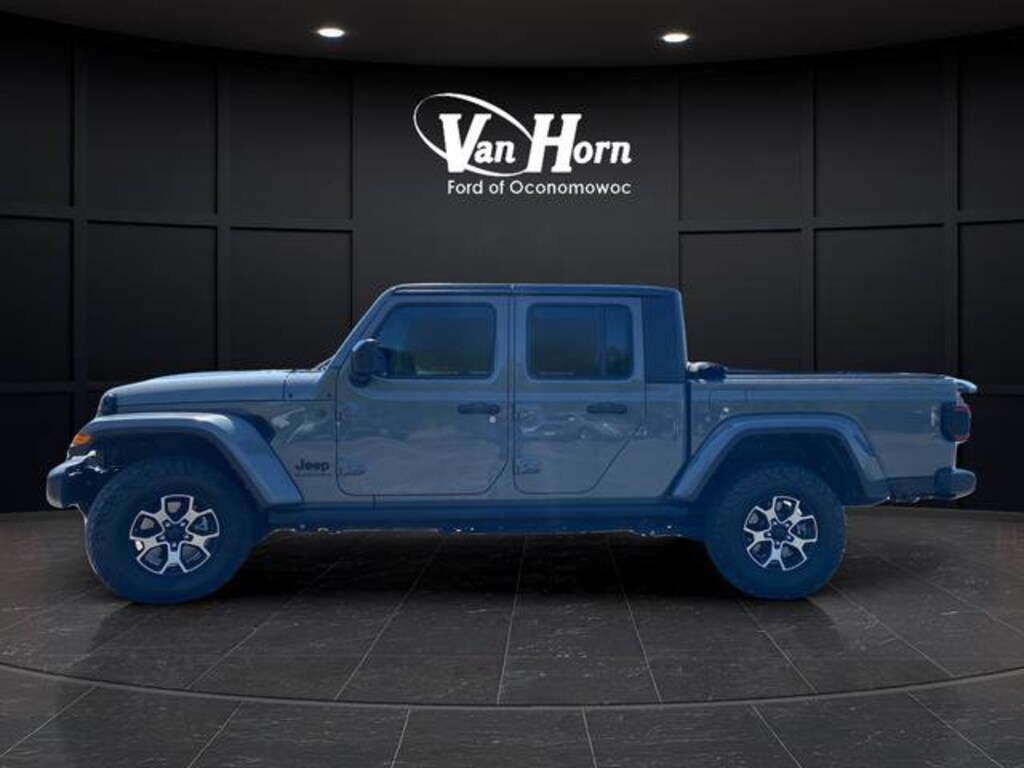 Used 2023 Jeep Gladiator Sport S Truck Crew Cab