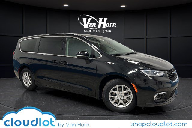 Used 2023 Chrysler Pacifica Touring L Van Passenger Van