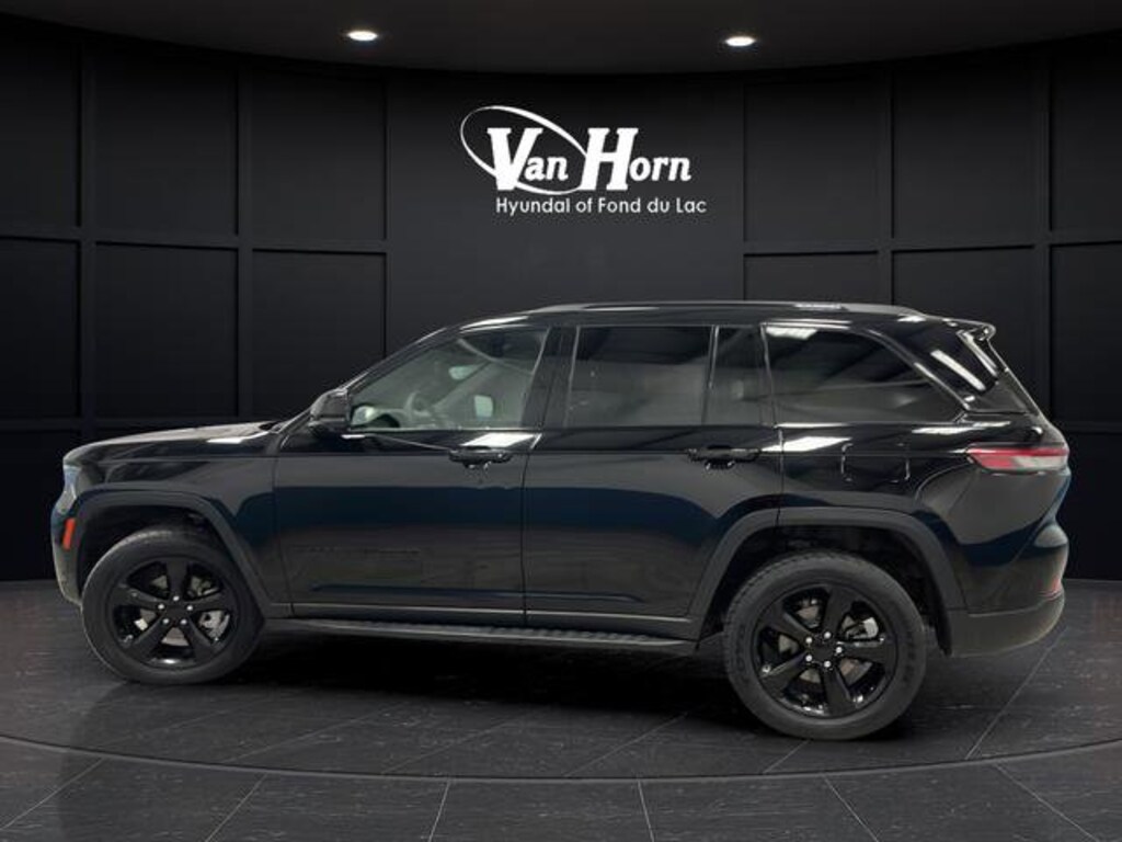 Used 2024 Jeep Grand Cherokee Limited SUV