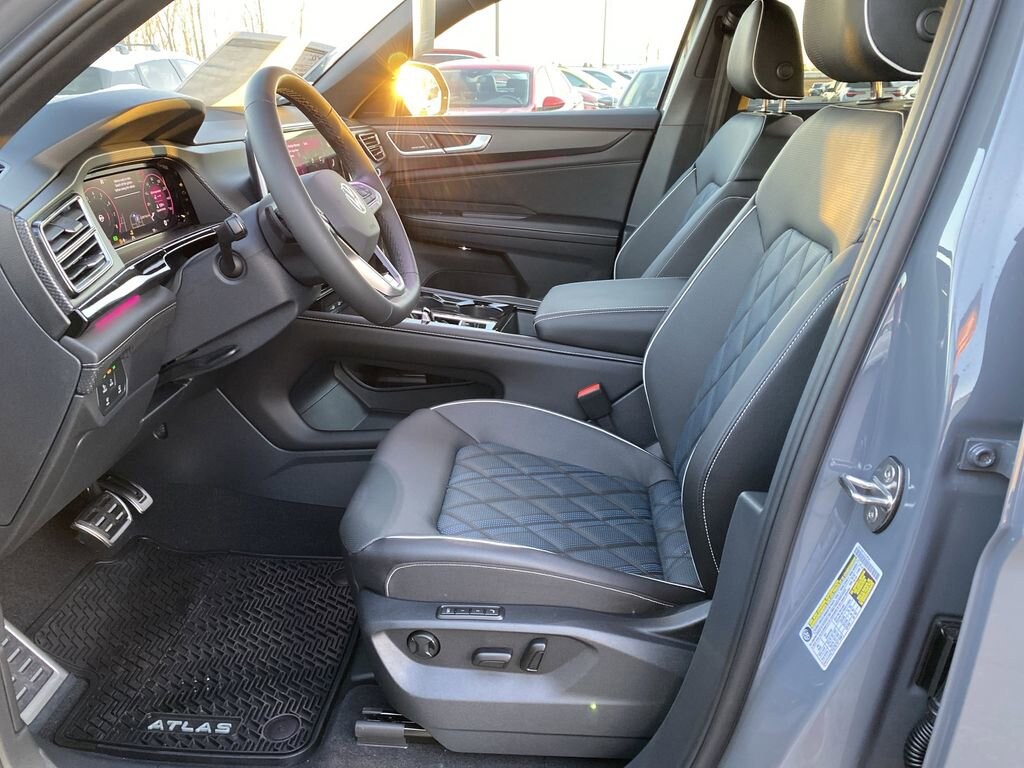 New 2026 Volkswagen Atlas Cross Sport 2.0T SEL Premium R-Line SUV