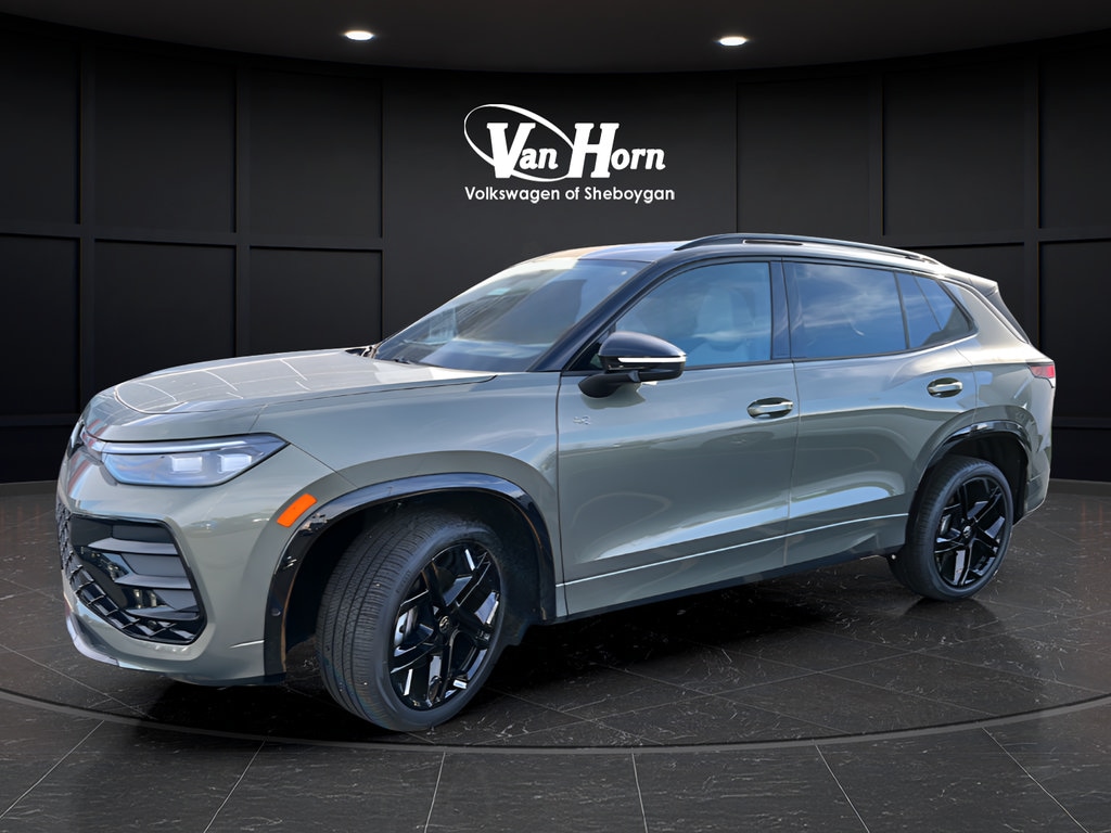 New 2026 Volkswagen Tiguan SE R-Line Black SUV