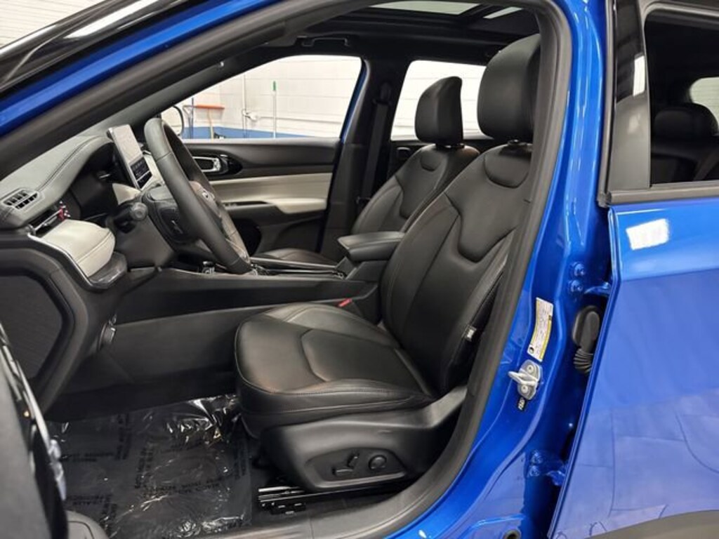 Used 2024 Jeep Compass Limited SUV